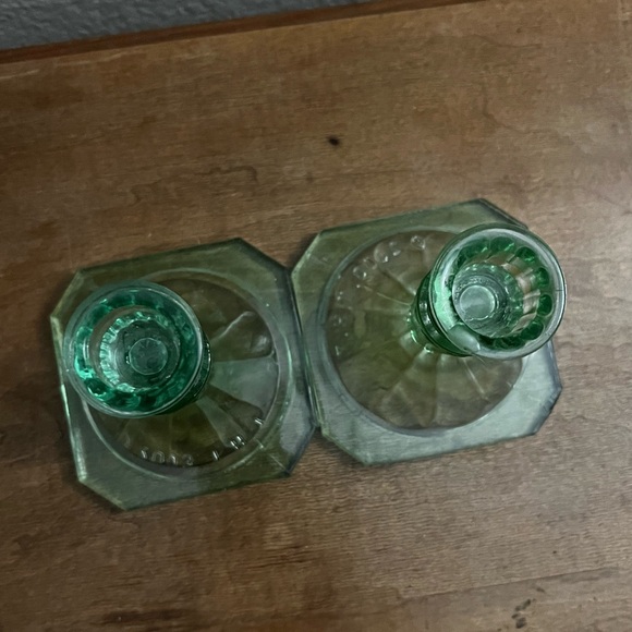Vintage 2003 THT Green Glass Candlesticks Taper Candle Holders - Picture 2 of 8